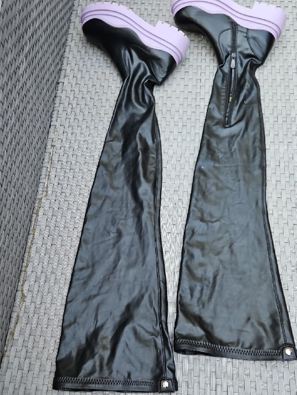 Azalea Wang Black Naomi Thigh High Boots  Purple Lug Sole Boots Flatform Size 9 - Picture 15 of 17